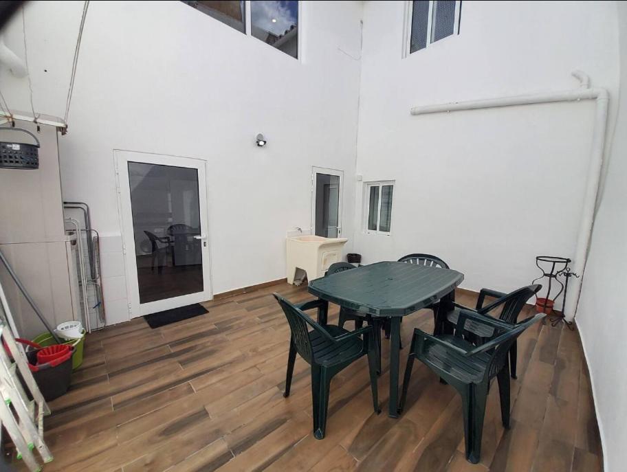 Blife Faro City Life Private Rooms Exteriör bild