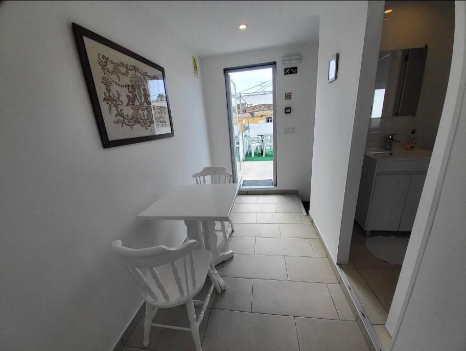 Blife Faro City Life Private Rooms Exteriör bild